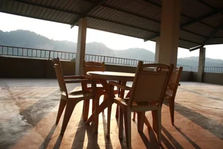 Наинитал: The Dukes Den Resort