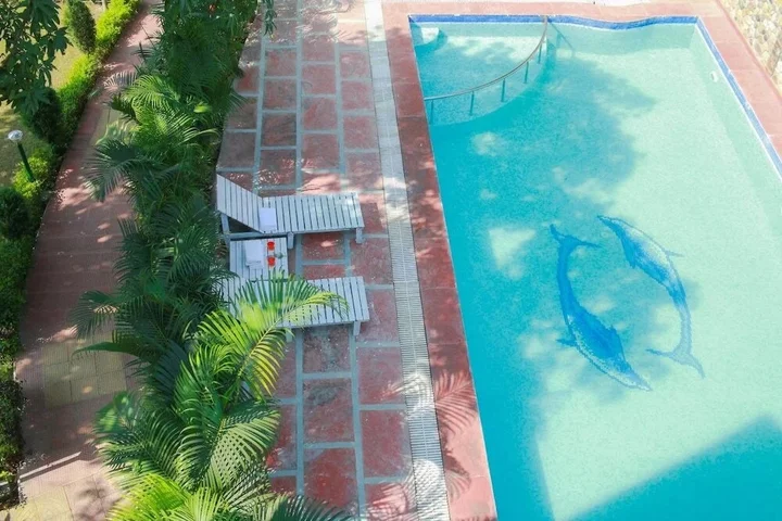 Наинитал: The Dukes Den Resort