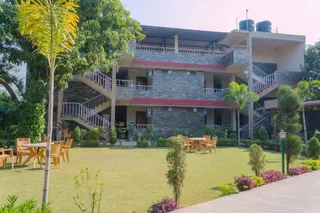 Наинитал: The Dukes Den Resort