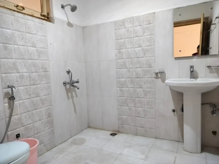 Лех: Tongspon Guest House