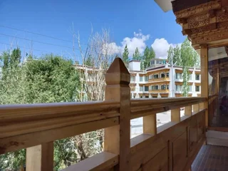 Лех: Tongspon Guest House