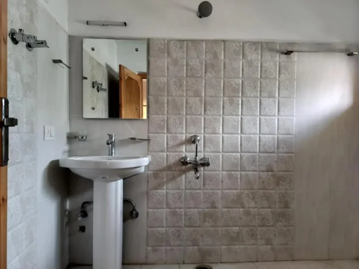 Лех: Tongspon Guest House