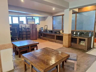 Лех: Tongspon Guest House