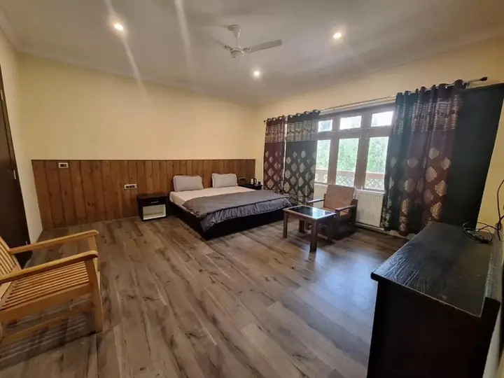 Лех: Tongspon Guest House