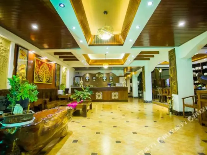 Цзинхун: Zongjin Inn
