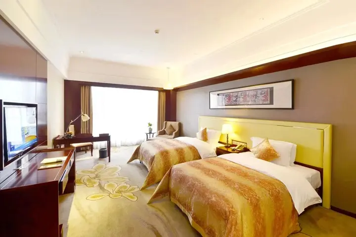 Лупаньшуй: Dizhonghai Hotel