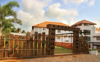 Атирапалли: Eastend Clayhouse Chalakudy