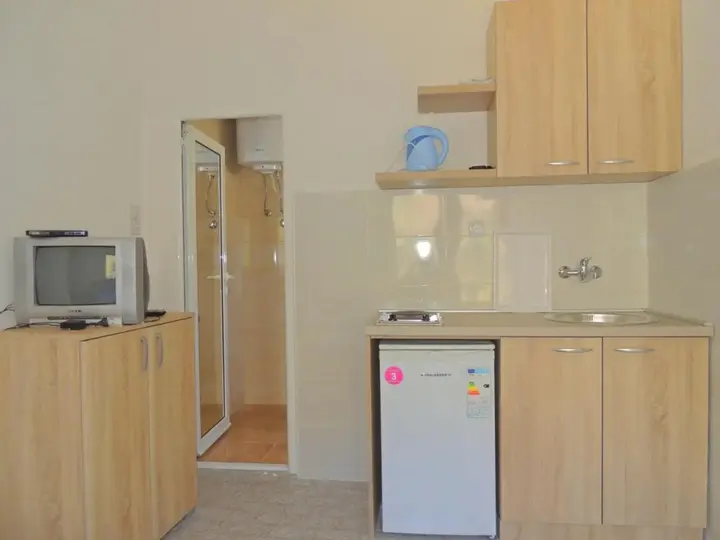 Бечичи: Guest House Jelena