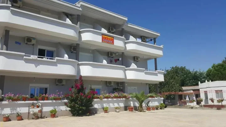 Ульцинь: Apartments Daris