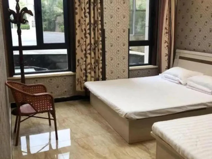 Далянь: Dalian No.1 Theme Hotel