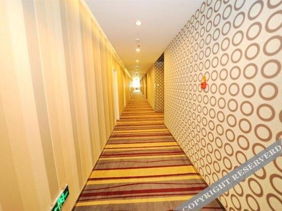 Сямынь: Super 8 Hotel Xiamen Tongan Cheng Nan