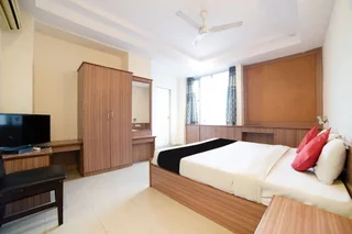 Хидерабад: Hotel Riya Grand by OYO Rooms