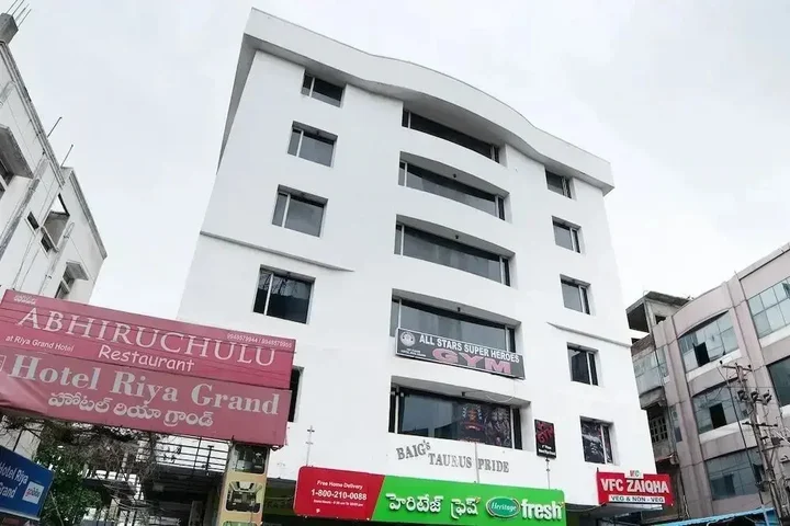 Хидерабад: Hotel Riya Grand by OYO Rooms