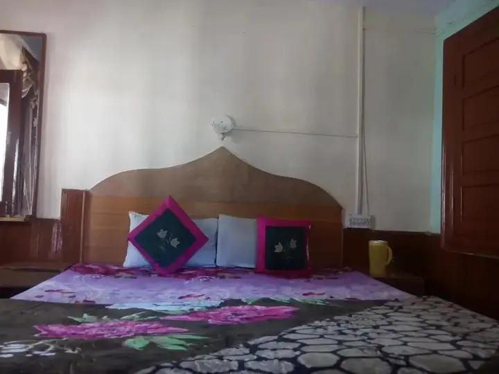 Манали: Hotel Everest