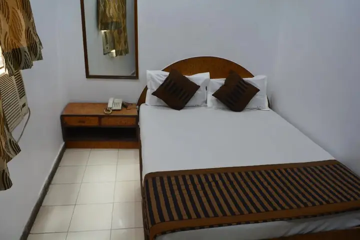 Нью-Дели: Hotel Surya Inn
