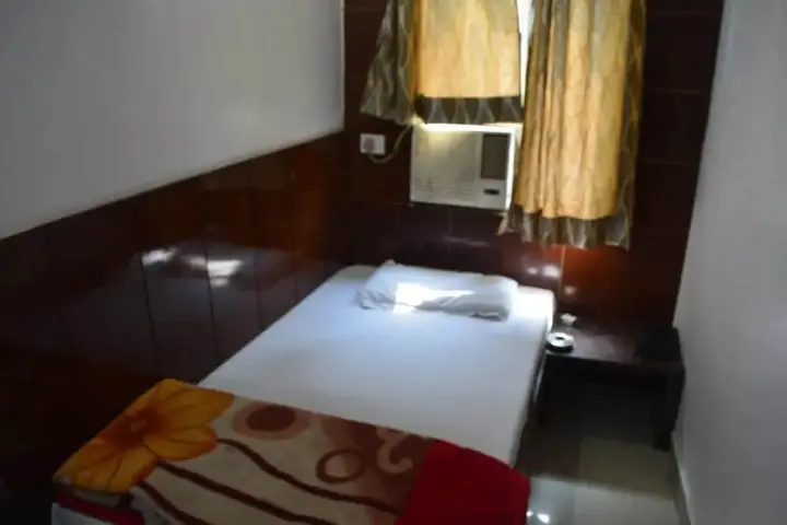 Нью-Дели: Hotel Surya Inn