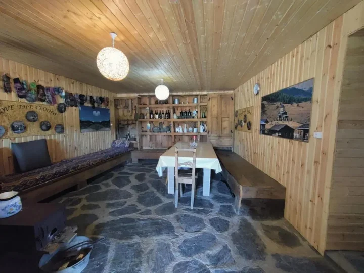 Омало: Guest House Shenako Veranda