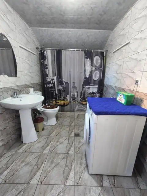 Омало: Guest House Shenako Veranda