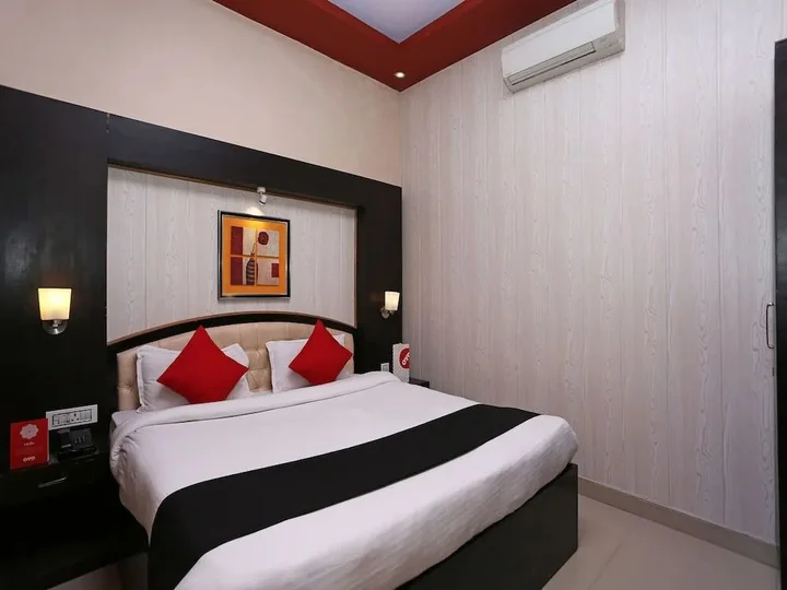 Дехрадун: Hotel JSR Inn by OYO Rooms