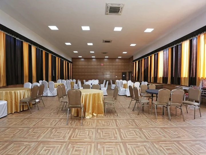 Дехрадун: Hotel JSR Inn by OYO Rooms