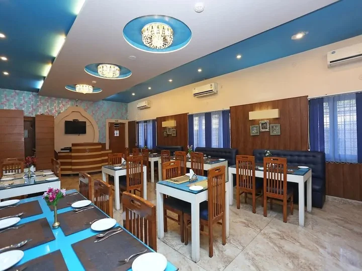 Дехрадун: Hotel JSR Inn by OYO Rooms