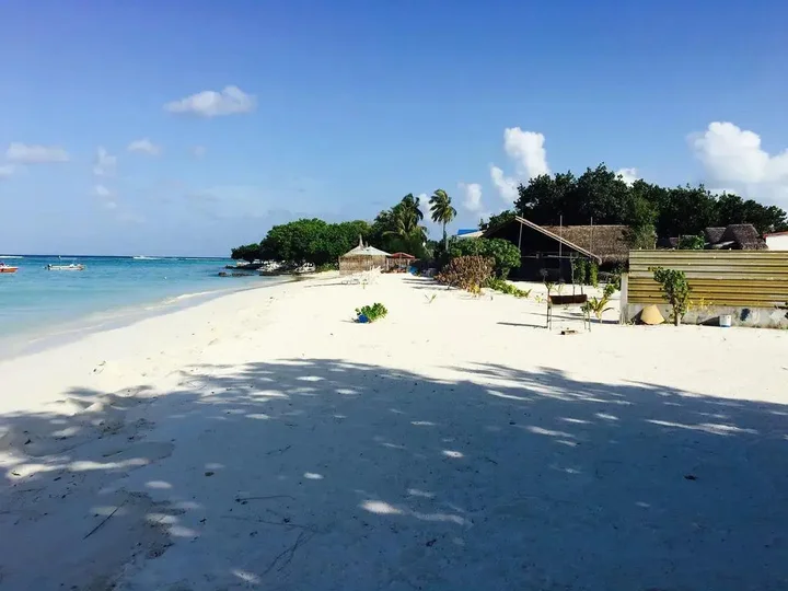 Гули: Lagoon Beach Veli