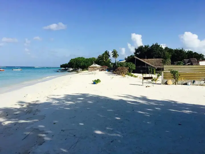 Гули: Lagoon Beach Veli