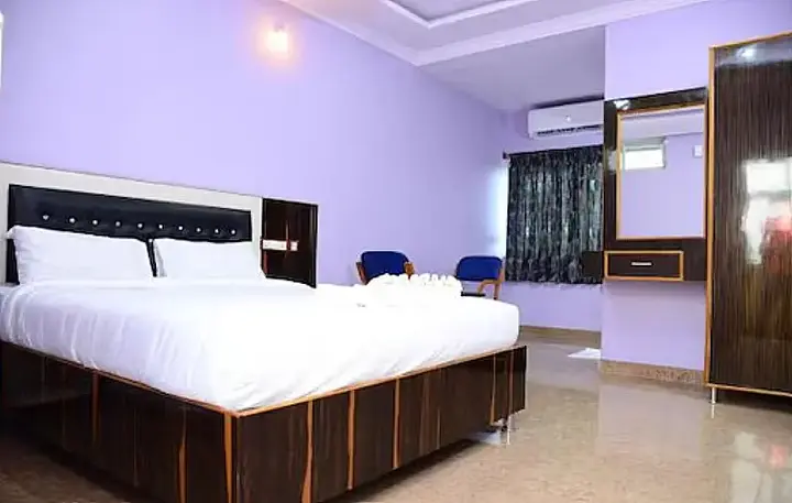Бангалор: Elite inn