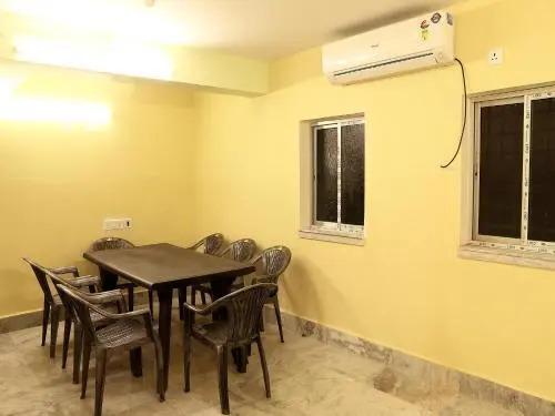 Колката: Amit Hotel by OYO Rooms