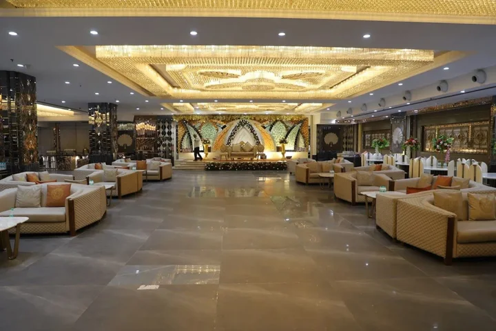 Газиабад: Banana Tree Hotel & Banquets