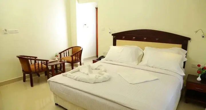 Чирайнкижу: Hotel Kaveri International