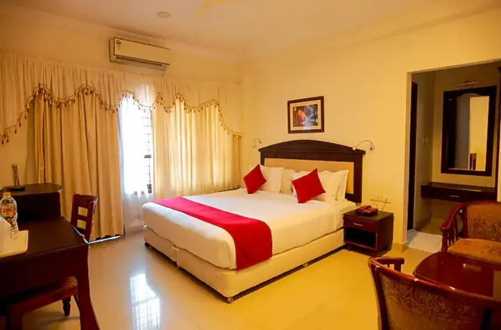 Чирайнкижу: Hotel Kaveri International