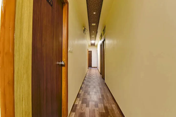 Ахмедабад: OYO Rooms Prahlad Nagar Garden