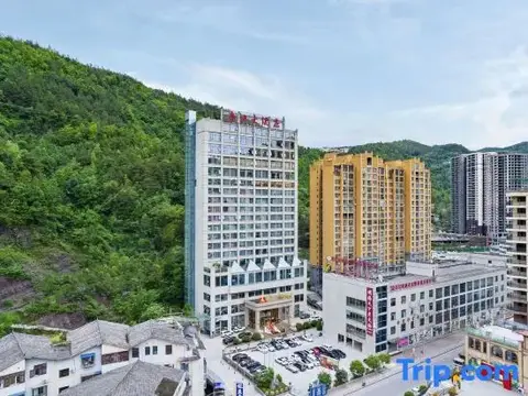 Nanjiang Tianhe Yulong Business Hotel — фото 1