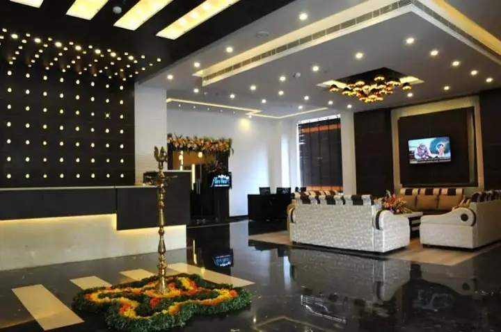 Тирупати: Vihas Hotels