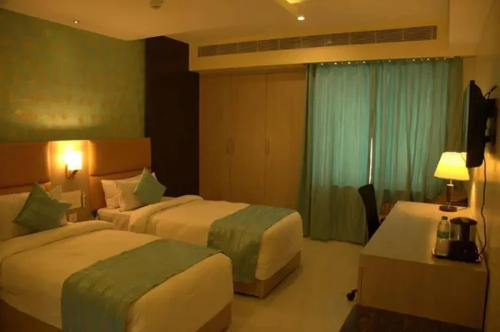Тирупати: Vihas Hotels