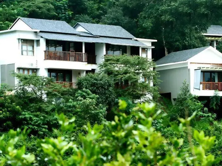 Велламундра: Wayanad Silver Woods