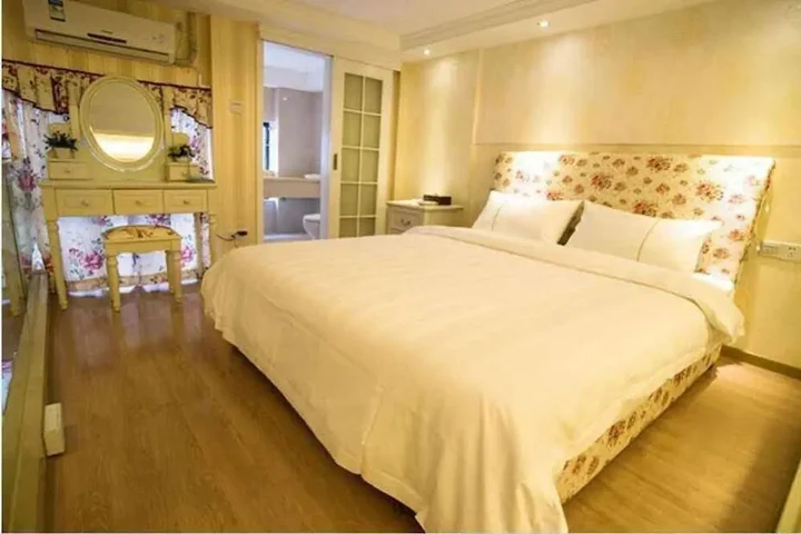 Фошань: Private Enjoy Home Apartment Foshan