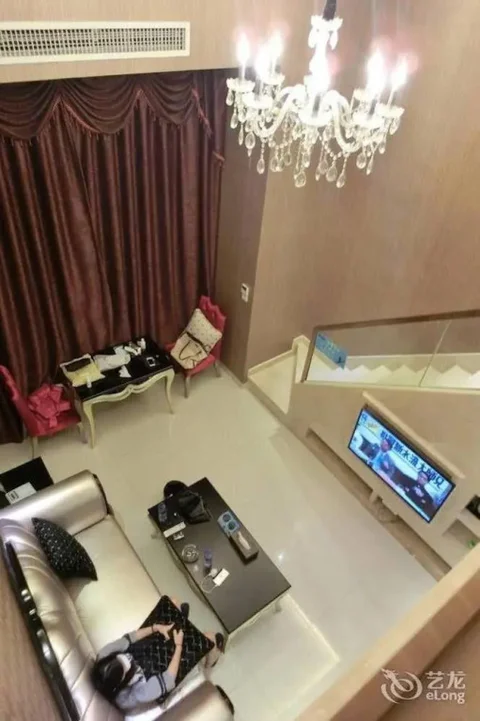 Фошань: Private Enjoy Home Apartment Foshan