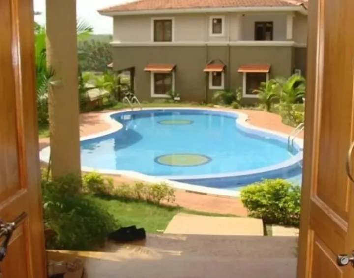 Анджуна: Villa Fountain Court