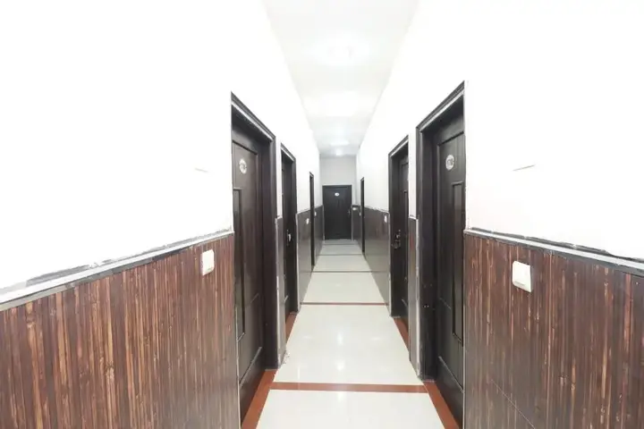 Hotel Vivek Plaza by OYO Rooms — фото 1