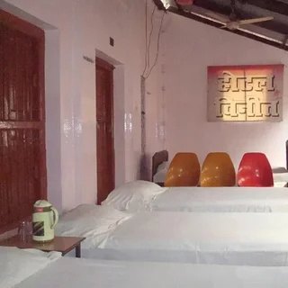 Праяградж: Hotel Vineet