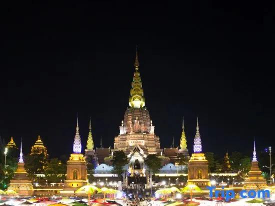 Цзинхун: Xishuangbanna Nangui Yunse Chinese Inn (Gaozhuang Starlight Night Market)