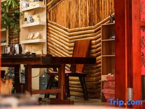 Цзинхун: Xishuangbanna Nangui Yunse Chinese Inn (Gaozhuang Starlight Night Market)