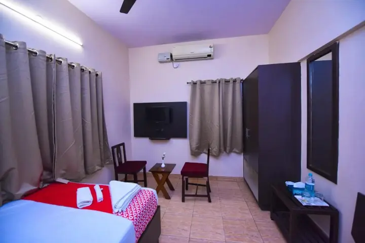 Бангалор: Hotel Shanthi Residency Marathalli
