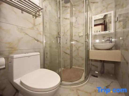 Наньпин: Wuyishan Hetai Express Hotel