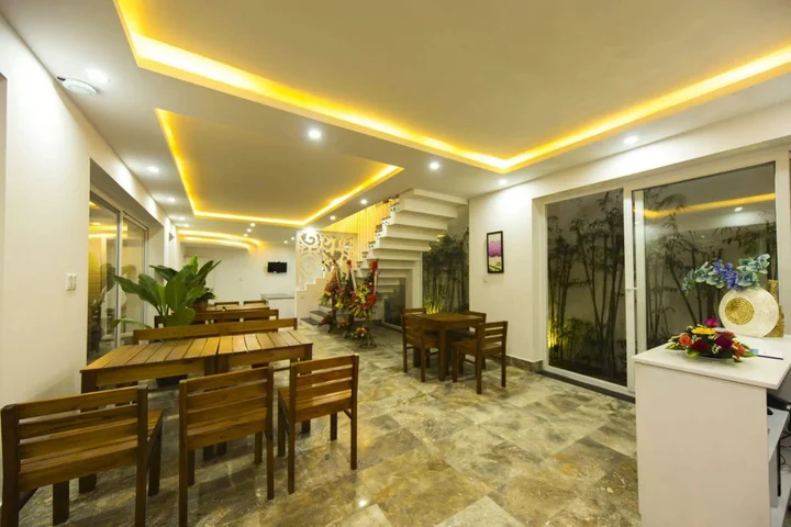 Хойан: Hoi An White Villa