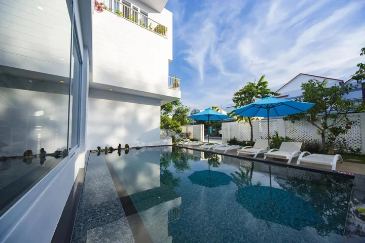 Хойан: Hoi An White Villa