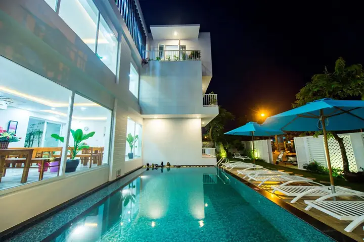 Хойан: Hoi An White Villa