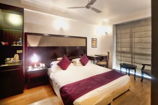Нью-Дели: OYO 349 Hotel Emblem